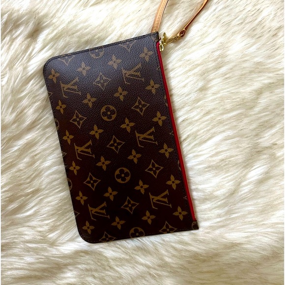 Like New*Authentic**Louis Vuitton neverfull MM Pochette - Picture 11 of 16